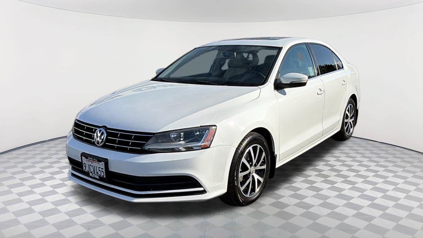 Used 2018 Volkswagen Jetta SE FWD image 1