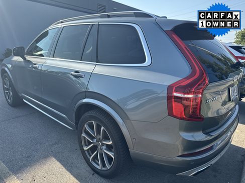 Used 2017 Volvo XC90 T6 Momentum w/ Vision Package AWD/4WD image 3