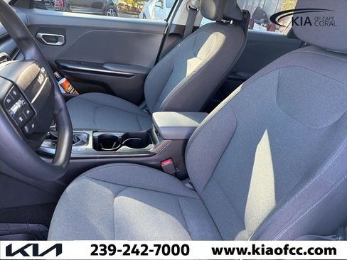 Certified 2025 Kia K4 LXS image 3