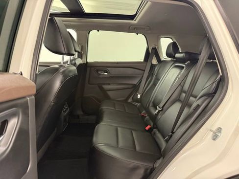 Used 2023 Nissan Rogue SV w/ SV Premium B Package image 44