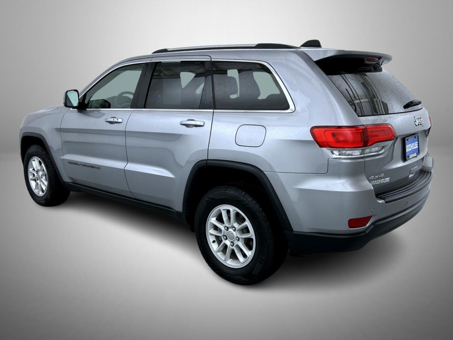 Used 2019 Jeep Grand Cherokee Laredo AWD/4WD image 7