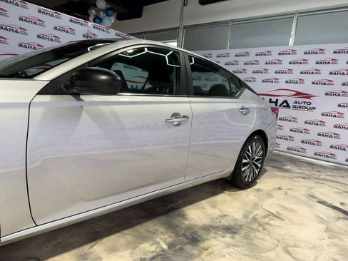 Used 2025 Nissan Altima 2.5 SV image 6