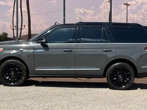 Used 2022 Lincoln Navigator Black Label AWD/4WD image 4