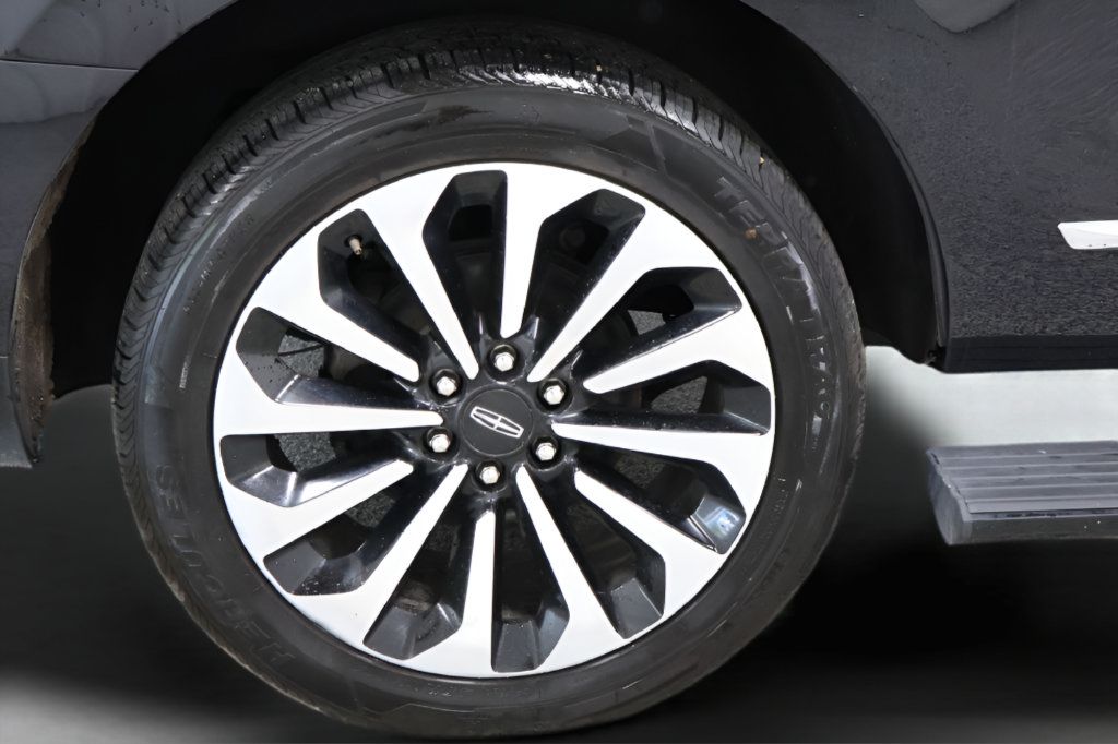 Used 2022 Lincoln Navigator Reserve AWD/4WD image 41