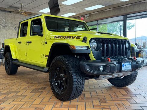 Used 2023 Jeep Gladiator Mojave w/ Trailer Tow Package AWD/4WD image 12