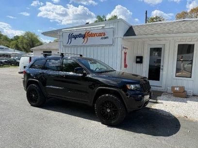 Used 2019 Jeep Grand Cherokee Laredo