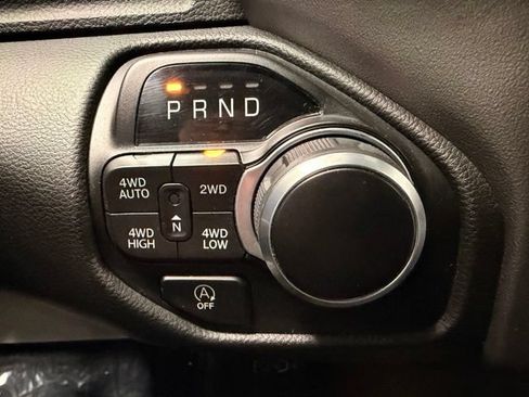 Used 2023 RAM 1500 Big Horn AWD/4WD image 32