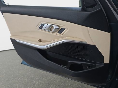 Used 2020 BMW 330i Sedan w/ Convenience Package image 27