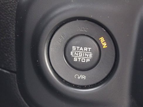 Used 2020 Jeep Wrangler Unlimited Sport S AWD/4WD image 29