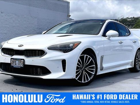 Used 2018 Kia Stinger Premium RWD image 1