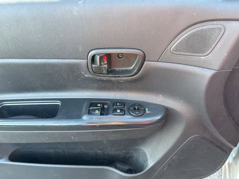 Used 2010 Hyundai Accent GS w/ Premium Pkg 3 image 9