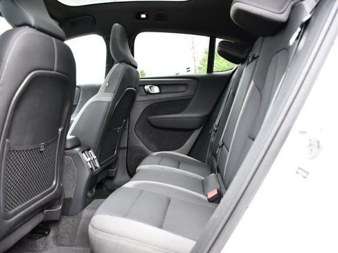 Used 2023 Volvo C40 P8 Recharge Plus w/ Protection Package Premier AWD/4WD image 19