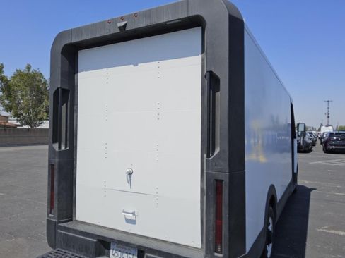 Used 2024 Chevrolet Brightdrop 600 w/ Commercial Equipment Package AWD/4WD image 11