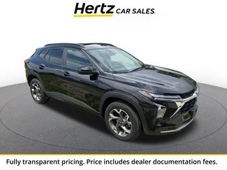 Used 2025 Chevrolet Trax LT w/ LT Convenience Package FWD video 1