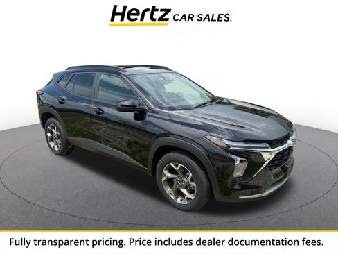 Used 2025 Chevrolet Trax LT w/ LT Convenience Package FWD image 1