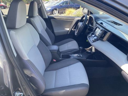 Used 2014 Toyota RAV4 XLE FWD image 13