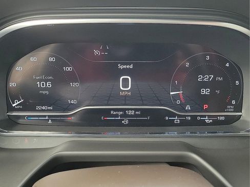 Used 2024 GMC Yukon SLT w/ SLT Luxury Package RWD image 17