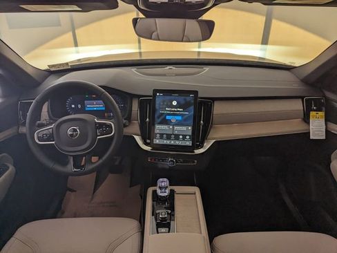 New 2026 Volvo XC90 T8 Plus w/ Protection Package Premier image 10