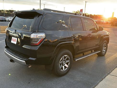 Certified 2023 Toyota 4Runner TRD Off-Road Premium w/ Moonroof Package image 5