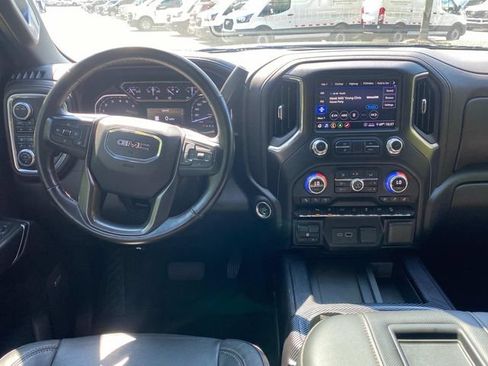Used 2020 GMC Sierra 1500 AT4 w/ AT4 Premium Package AWD/4WD image 8