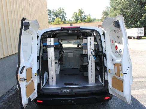 Used 2022 Ford Transit Connect XL image 21