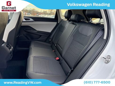 New 2025 Volkswagen Taos SE image 12