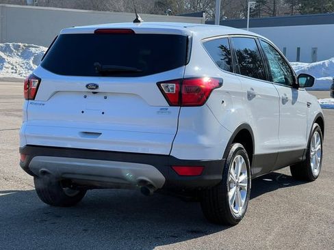 Used 2019 Ford Escape SE image 39