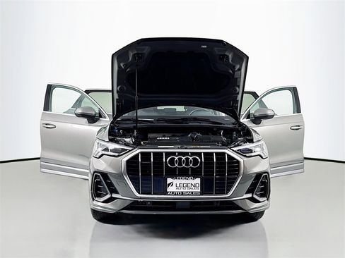 Used 2019 Audi Q3 2.0T Premium Plus image 18