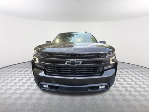 Used 2021 Chevrolet Silverado 1500 RST AWD/4WD image 2