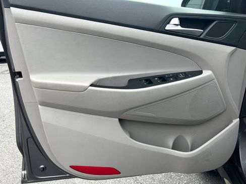 Used 2020 Hyundai Tucson SEL image 18