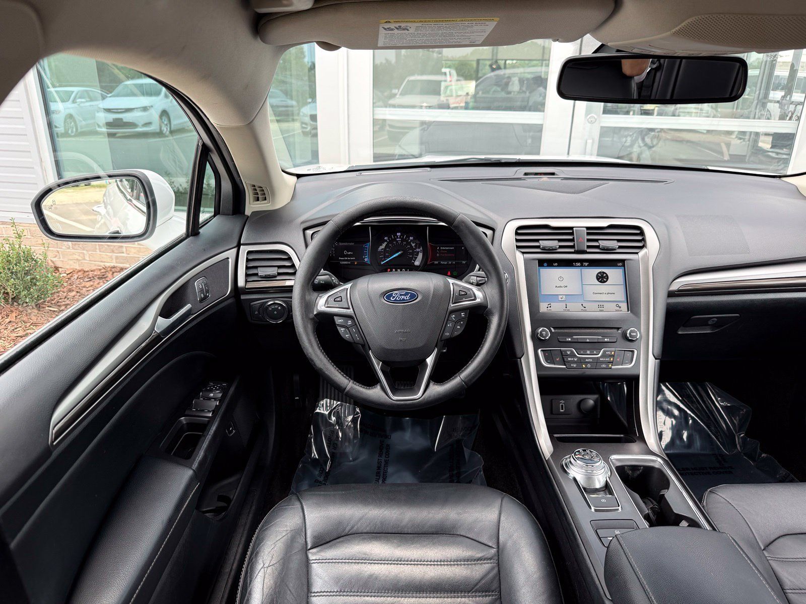 Used 2018 Ford Fusion SE w/ Equipment Group 602A FWD image 25