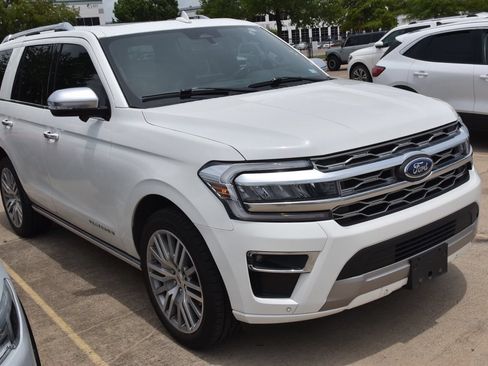 Certified 2023 Ford Expedition Platinum RWD image 4