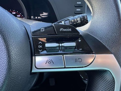 Certified 2023 Hyundai Elantra SEL image 28