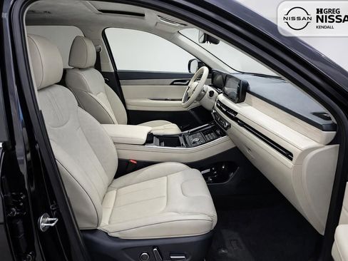 Used 2023 Hyundai Palisade Calligraphy FWD image 11