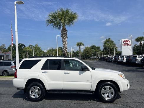 Used 2007 Toyota 4Runner SR5 RWD image 11