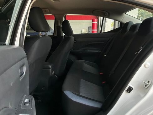 Used 2025 Nissan Versa SV FWD image 11