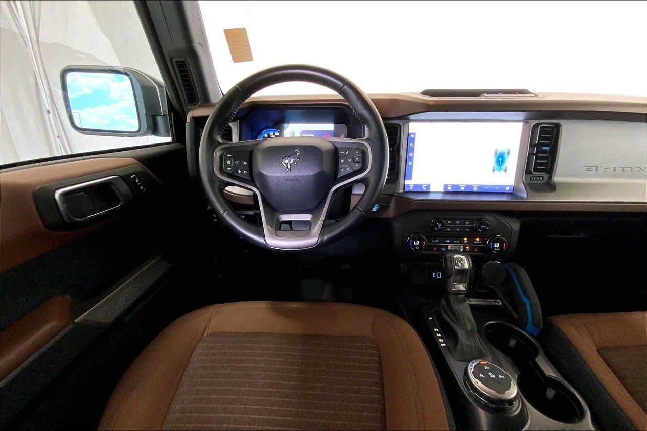 Used 2023 Ford Bronco Outer Banks AWD/4WD image 4