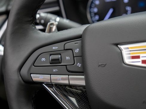 New 2025 Cadillac XT6 Sport image 28