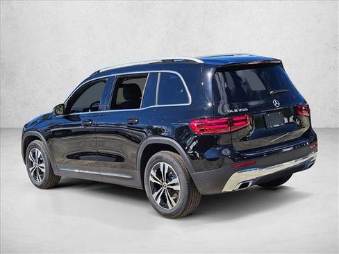 Used 2026 Mercedes-Benz GLB 250 image 9