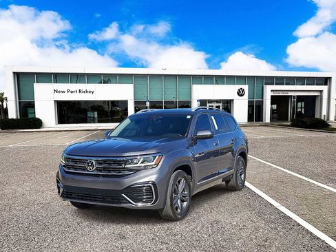 Used 2022 Volkswagen Atlas SEL R-Line image 4