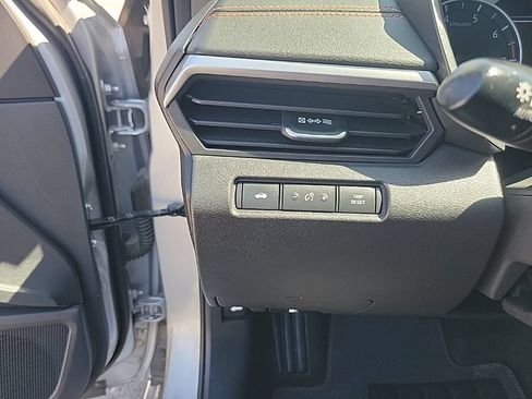 Used 2022 Nissan Altima 2.5 SR AWD/4WD image 21