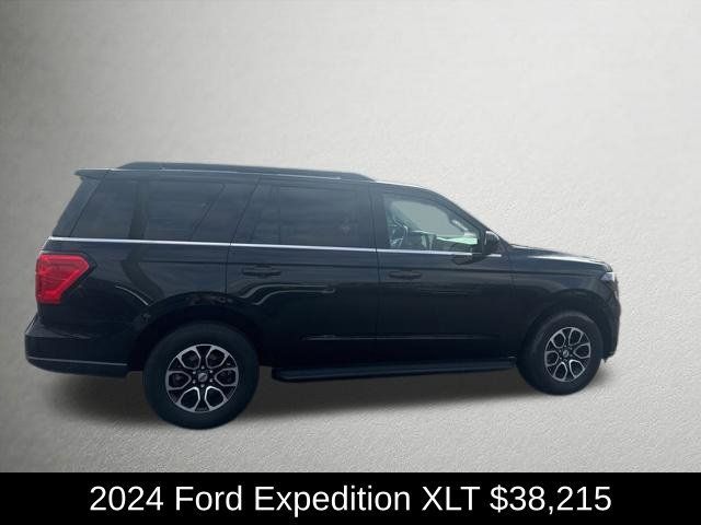 Used 2024 Ford Expedition XLT AWD/4WD image 6