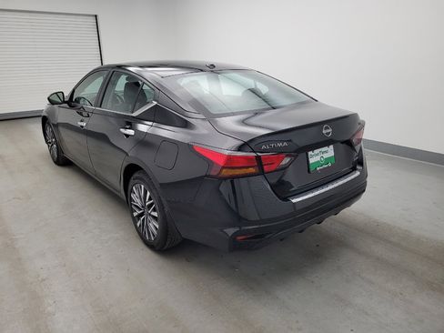 Used 2023 Nissan Altima 2.5 SV AWD/4WD image 5