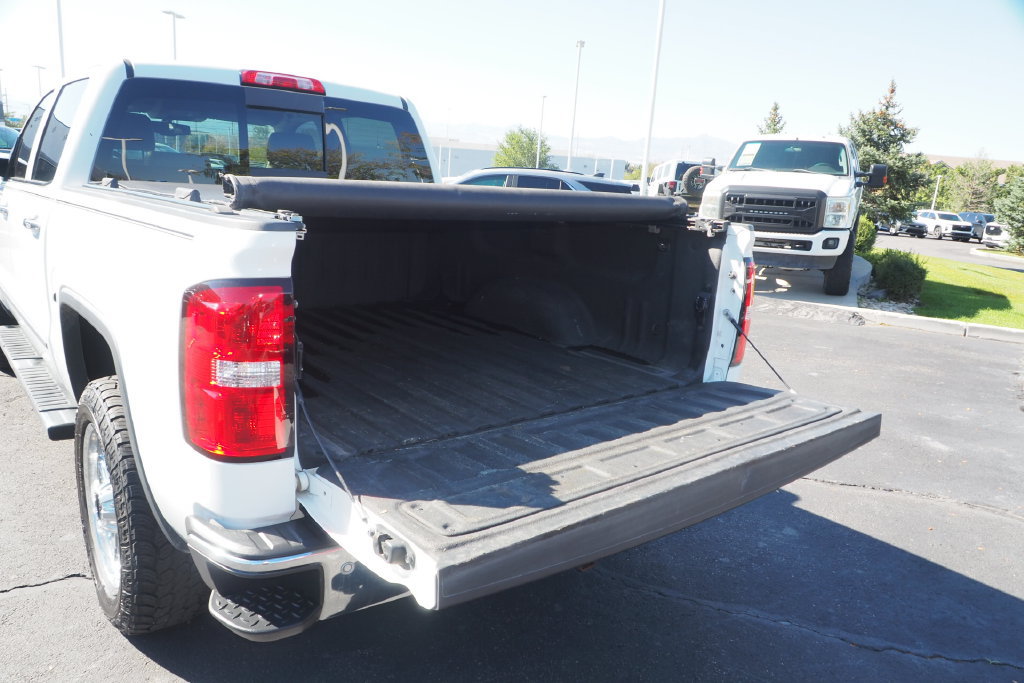 Used 2014 GMC Sierra 1500 SLT w/ All-Terrain Package AWD/4WD image 17
