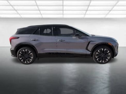 New 2025 Chevrolet Blazer EV RS image 34