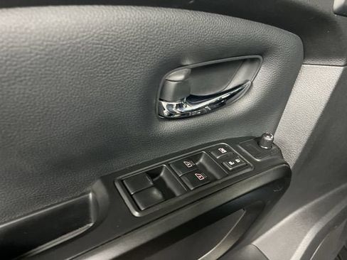 Used 2024 Nissan Titan PRO-4X w/ Pro-4x Convenience Package AWD/4WD image 24