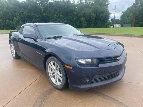 Used 2015 Chevrolet Camaro LS RWD image 3