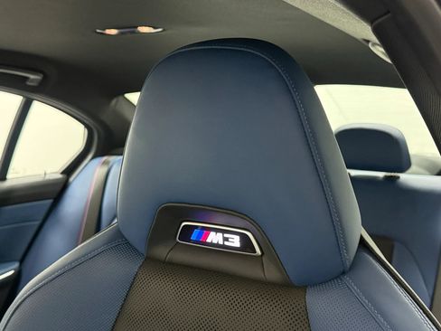 Used 2025 BMW M3 Sedan w/ Executive Package RWD image 32