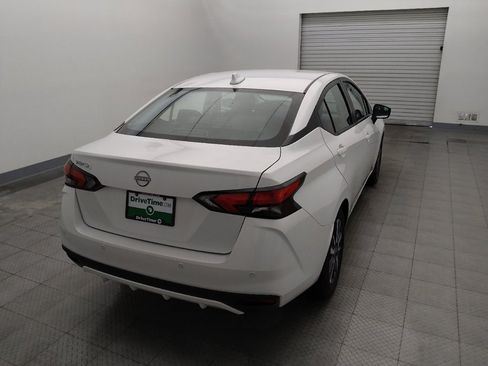 Used 2025 Nissan Versa SV FWD image 7