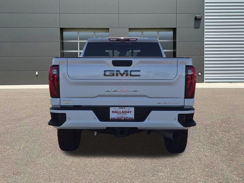 Used 2026 GMC Sierra 3500 Denali Ultimate AWD/4WD image 7